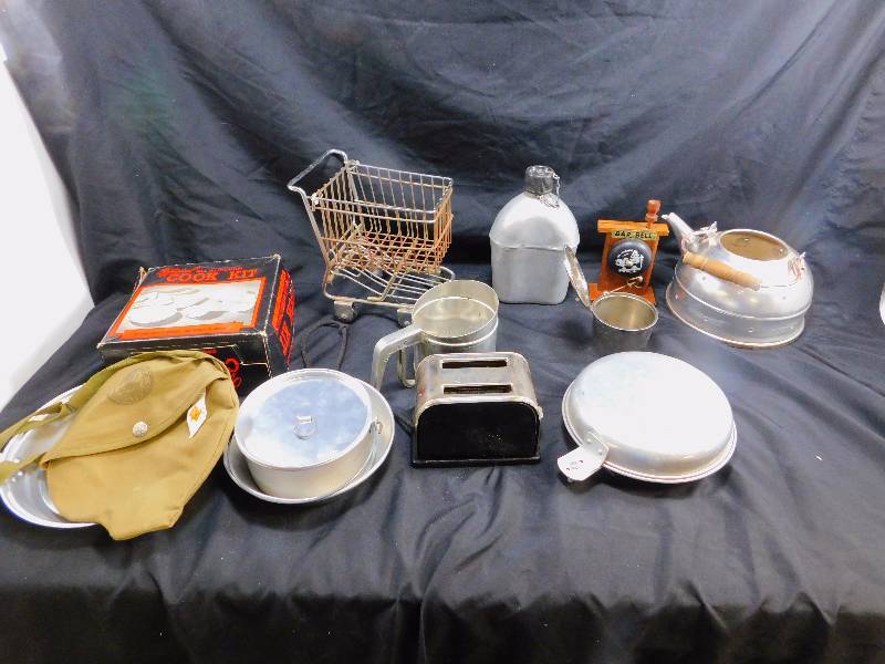 lot 69 image: Lot of Vintage Pots, Pans, Camping Dishes, and other vintage kitchen items