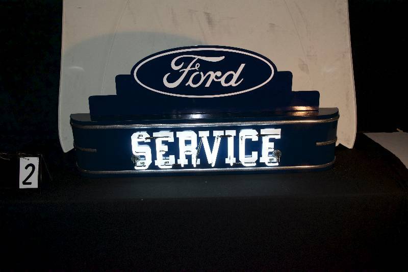 lot 2 image: Ford Service art deco looking metal sign case