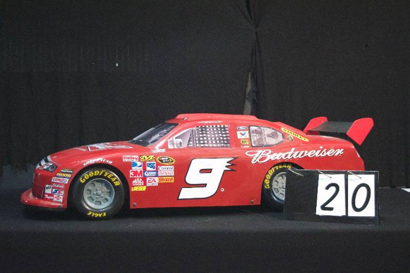 lot 20 image: Budweiser NASCAR 3D plastic car  display, #9, very cool graphics, looks like a real car