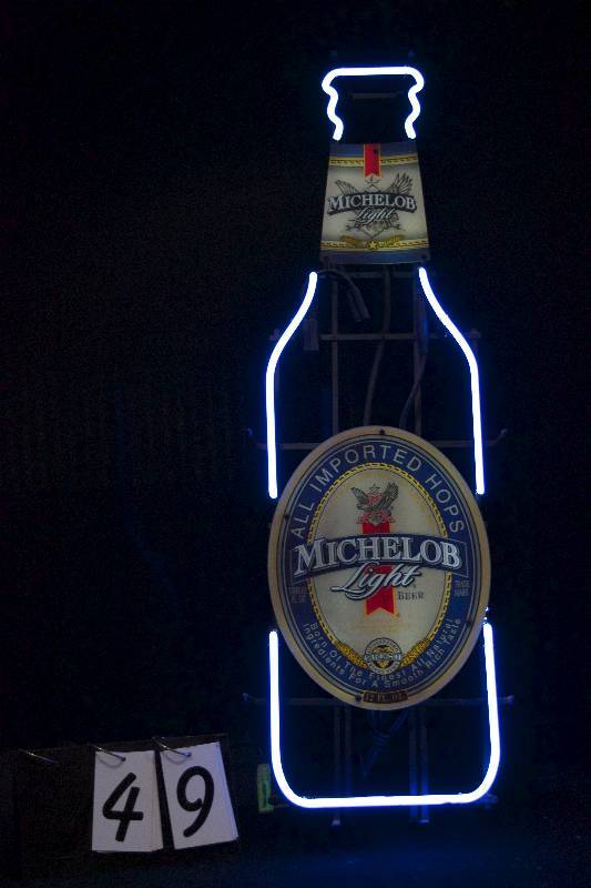 lot 49 image: Michelob Light bottle shape neon sign