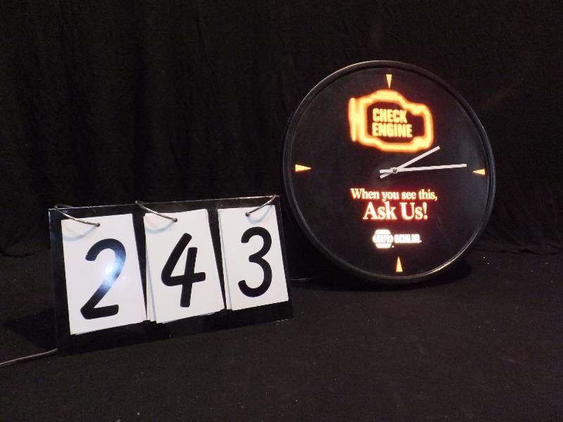 lot 243 image: NAPA Auto Parts clock, battery operated, clock works