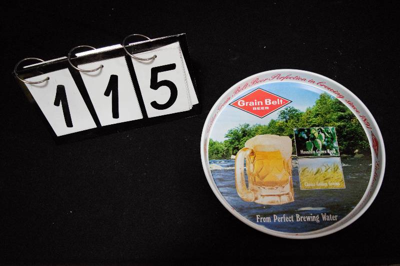 lot 115 image: Grain Belt Beer, beer tray, excellent condition