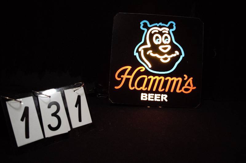 lot 131 image: Hamms Beer Neo-Neon lighted sign with The Bear