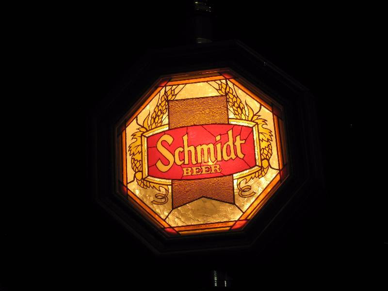 lot 152 image: Schmidt Beer coach lamp, in very nice condition, works great