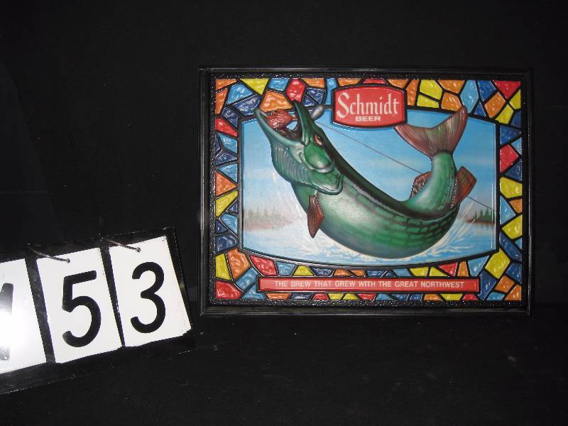 lot 153 image: Schmidt Beer vaccuum formed plastc sign with Northern Pike. In good condition.