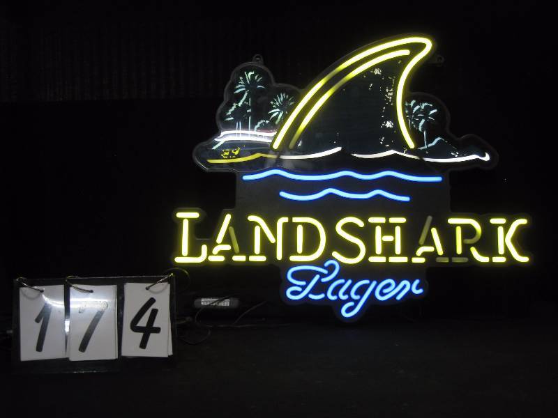 lot 174 image: Landshark Beer light, LEDs