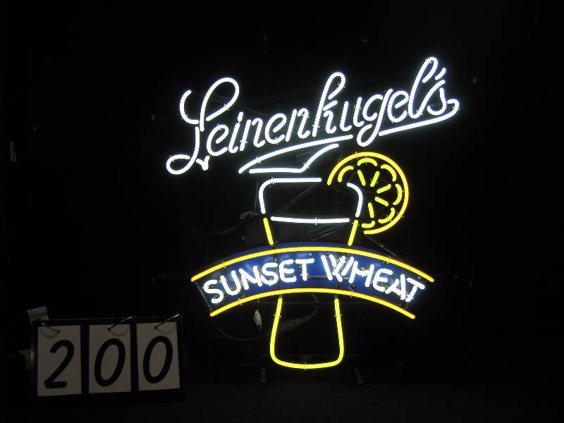 lot 200 image: Leinenkugels Sunset Wheat neon