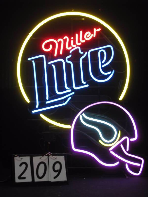 lot 209 image: Miller Lite MN Minnesota Vikings neon, a classic.