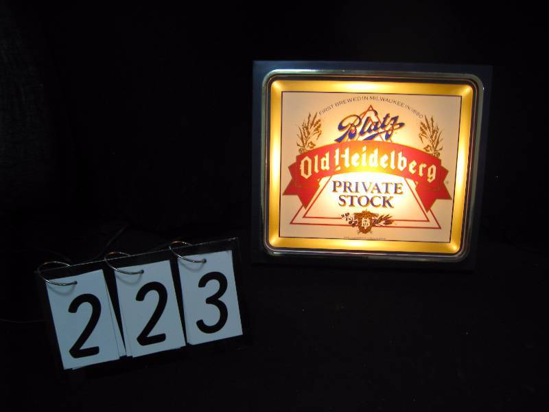 lot 223 image: Blatz Old Heidelberg light up sign