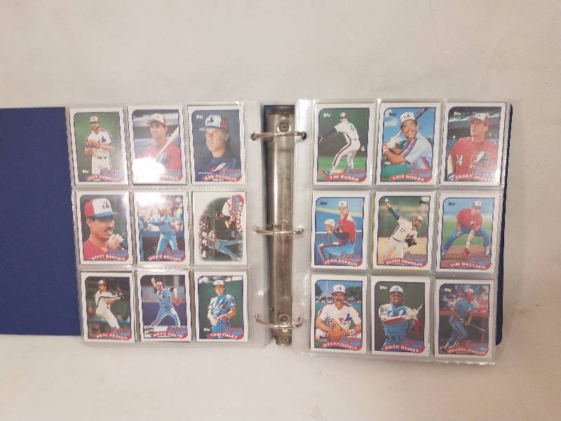 lot 38 image: Baseball Cards Binder