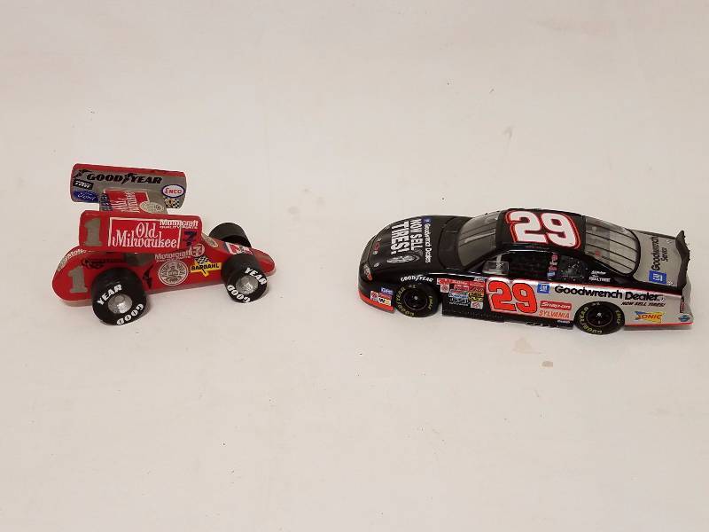 lot 47 image: Die Cast Car Lot #1
