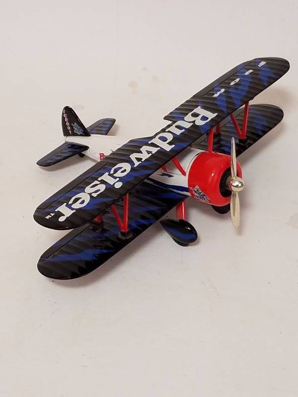lot 51 image: Budweiser Bud ICE Airplane