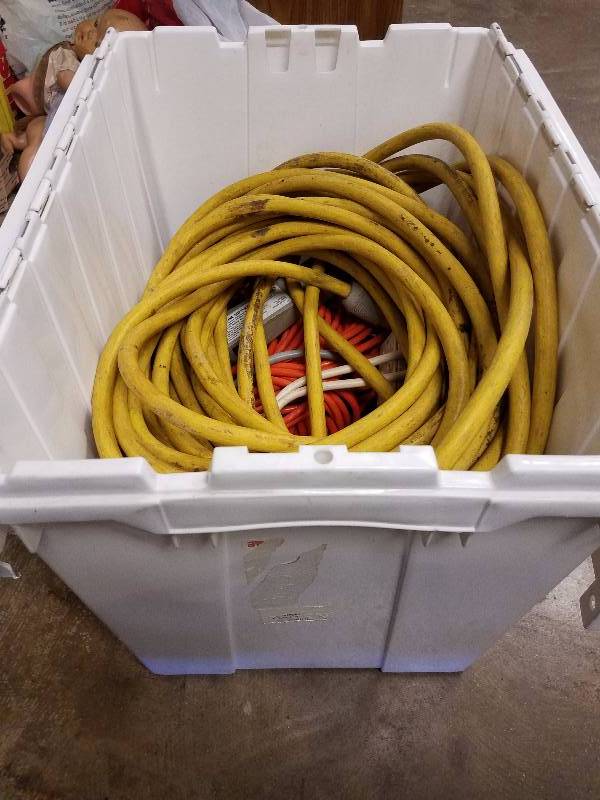 lot 52 image: Tote of Electric Extension Cords