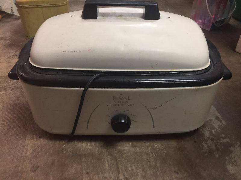 lot 88 image: Roaster oven