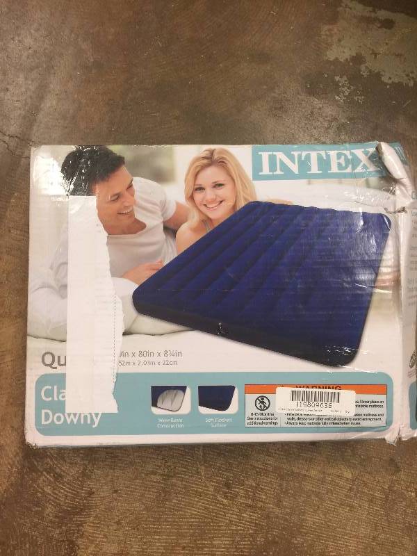 lot 90 image: air mattress lot 1