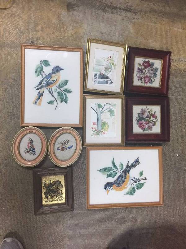 lot 97 image: 9 pictures in frame