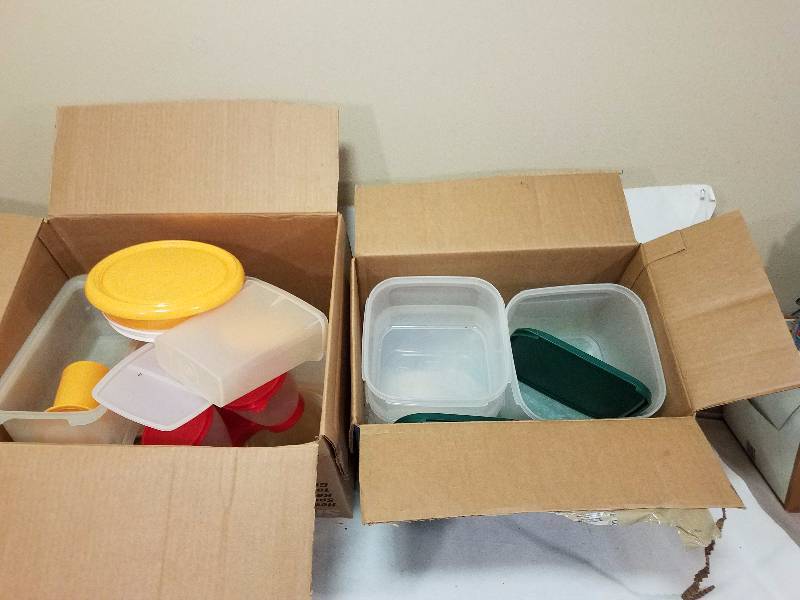 lot 117 image: Tupperware