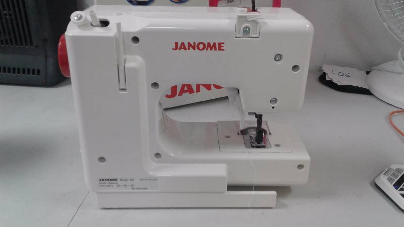 lot 7 image: Janome Sew Mini In Box - MISSING FOOT PEDAL - UNTESTED