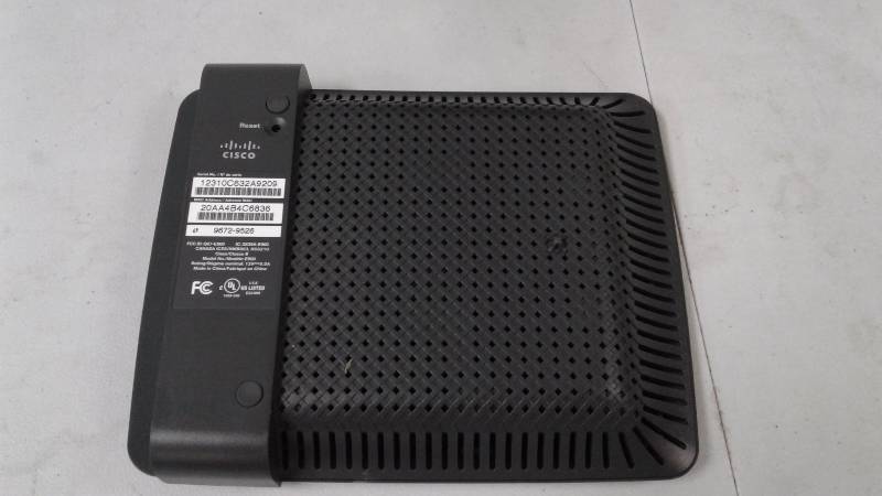 lot 14 image: Lot of 5 wireless Routers - NOT TESTED