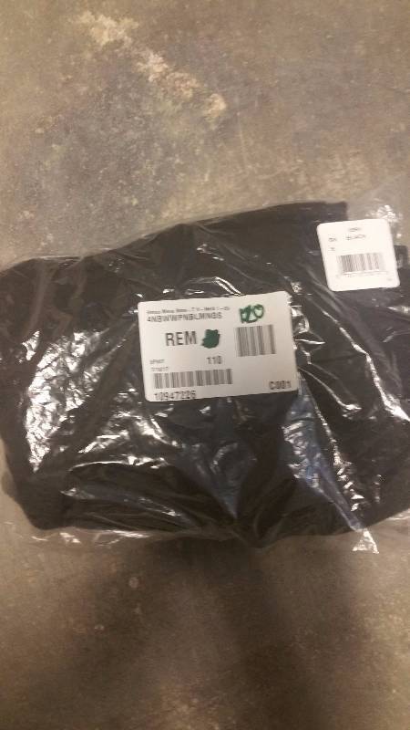 lot 120 image: Hanes Mens Nano-T V-Neck T-Shirt Black - S