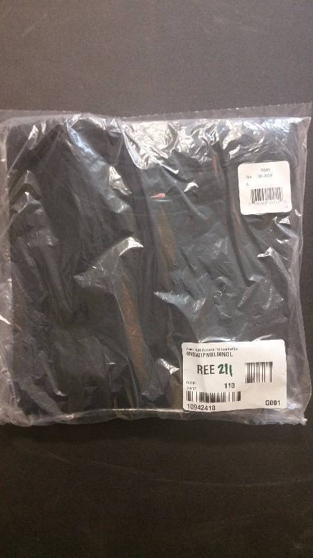 lot 211 image: Hanes Womens Relaxed Fit ComfortSoft Crewneck T-Shirt Black - L