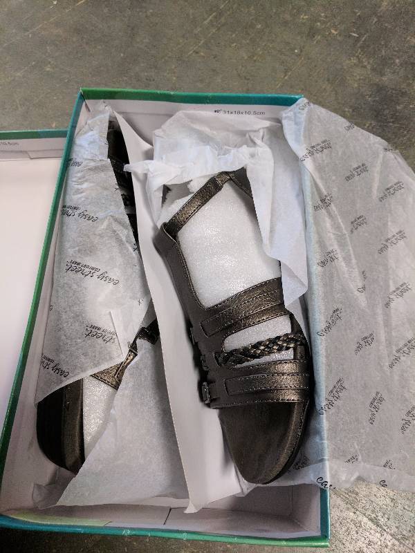 lot 64 image: Easy Street Womens Parker Sandal Wide Pewter - 11