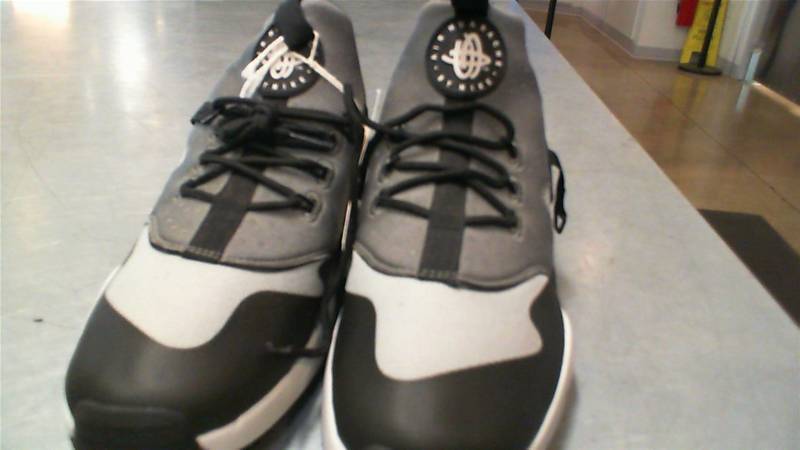 lot 901 image: NIKE AIR HUARACHE MENS SIZE 10