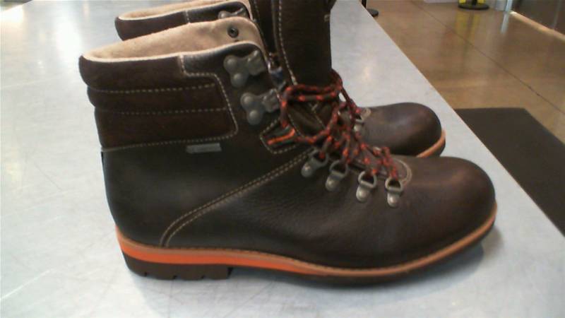 lot 906 image: CLARKS BOOTS MENS SIZE 10.5