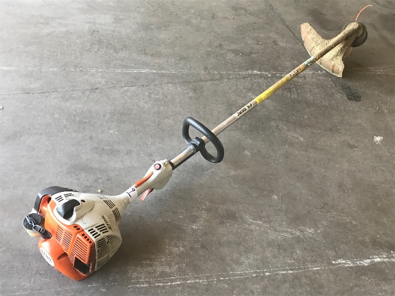 lot 9 image: Stihl Grass Trimmer