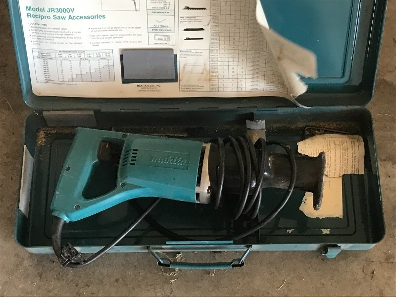 lot 15 image: Makita Reciprocating Saw