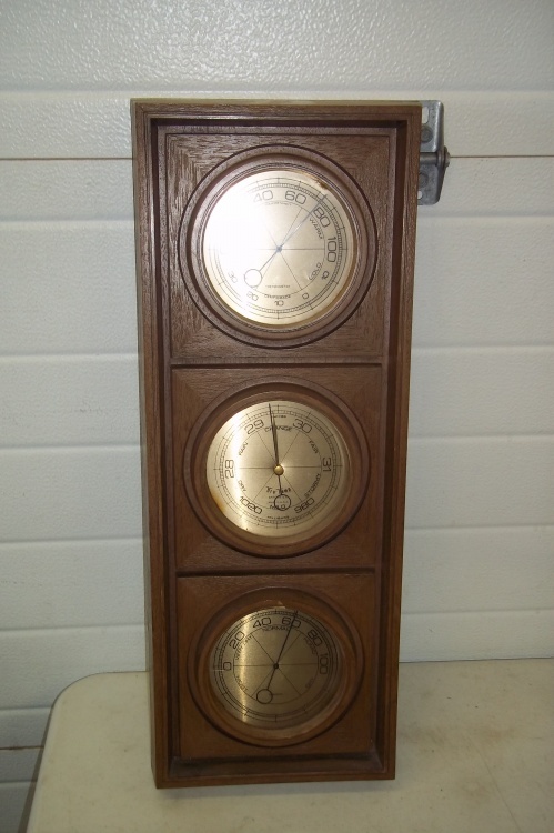 ThermometerHumidityBarometer