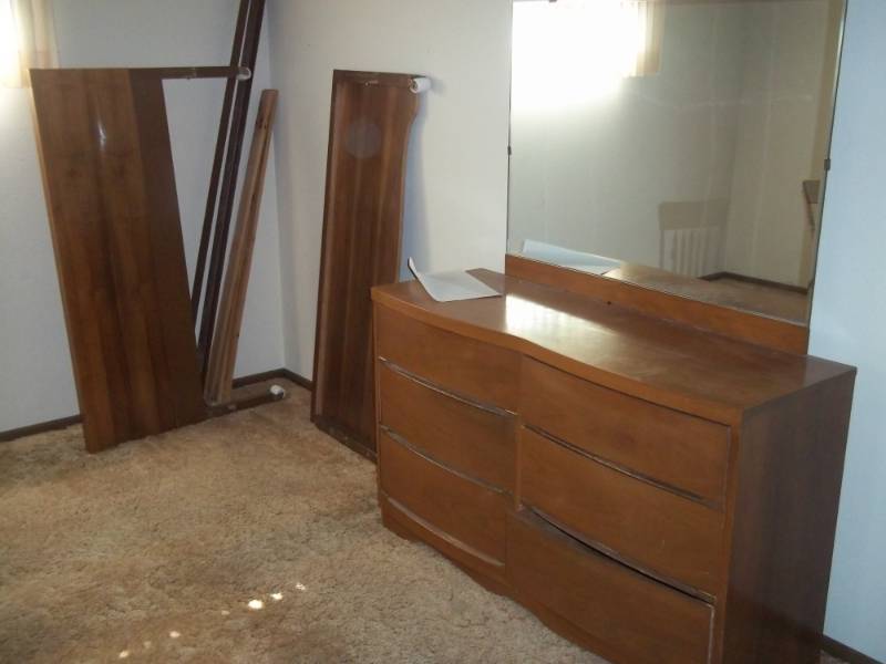 Bedroom Set, includes bed frame, Dresser with mirror and 4 Drawer dresser