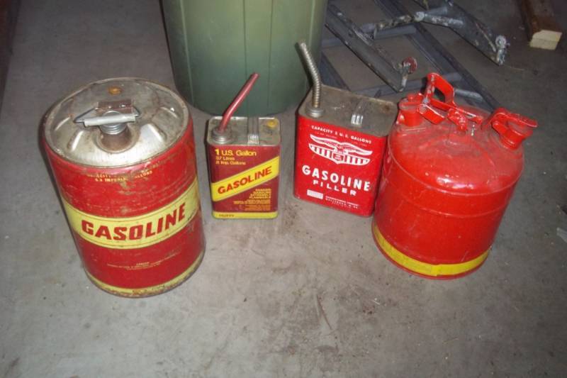 4 Gas Cans