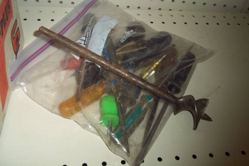 Screwdrivers and Drill bit