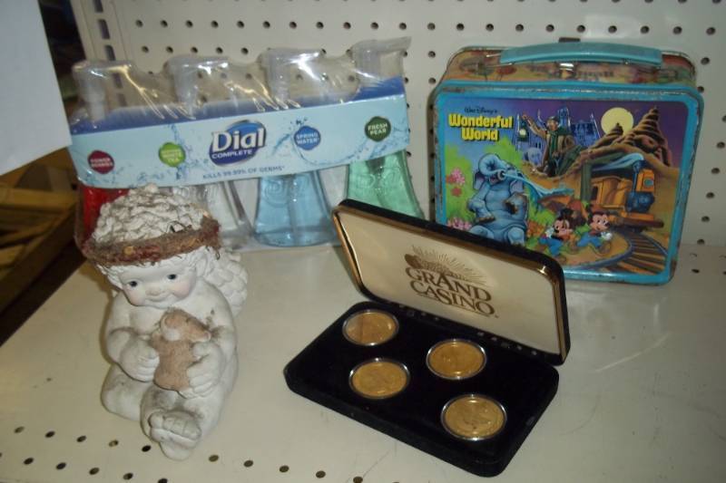 Soap, Wald Disney Lunch Box, Grand Casino Tokens and figuine