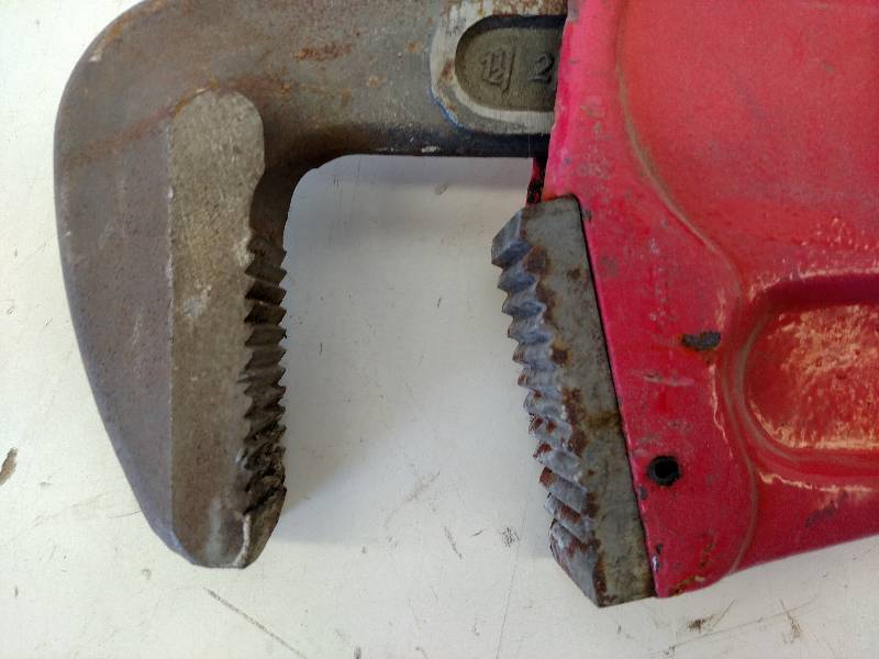 lot 113 image: 48 Pipe Wrench...