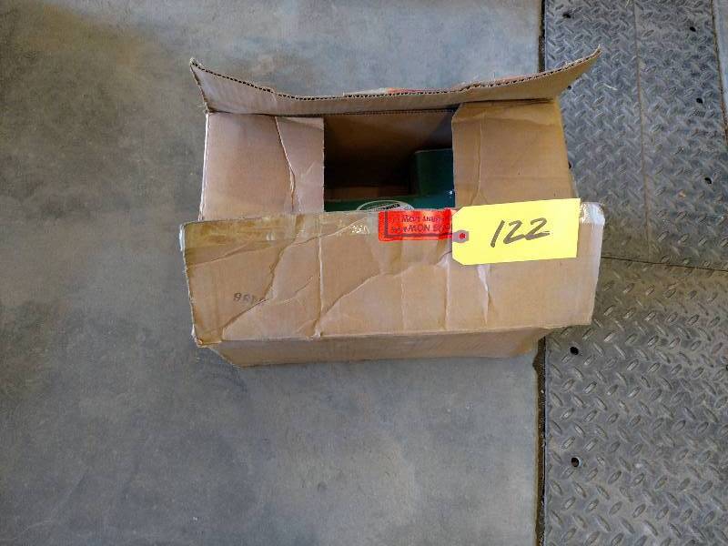 lot 122 image: Marathon 1 12 hp. Electric Motor, ...