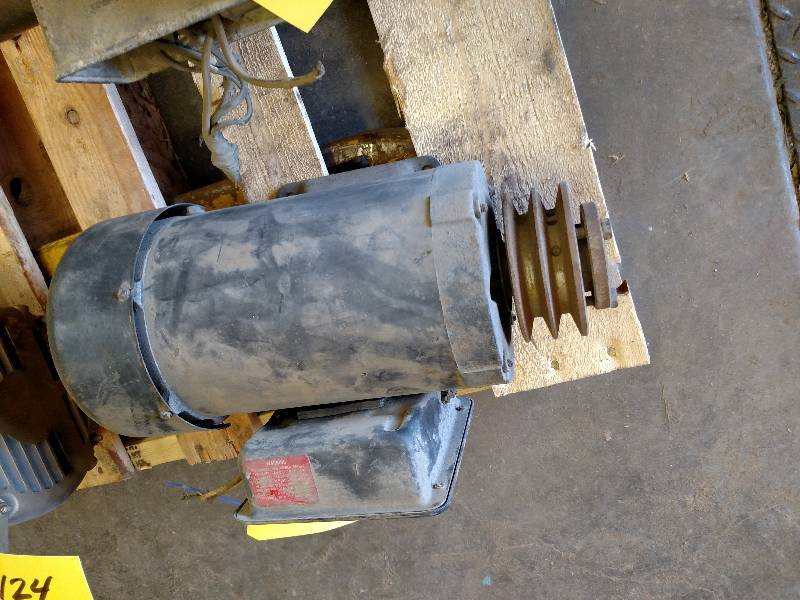 lot 127 image: 1 Phase Motor, No Tag...