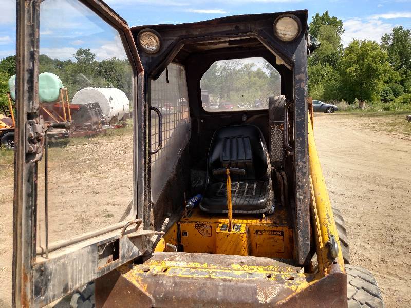 OMC Mustang Model 442 Skid Loader, June Consignments KBID