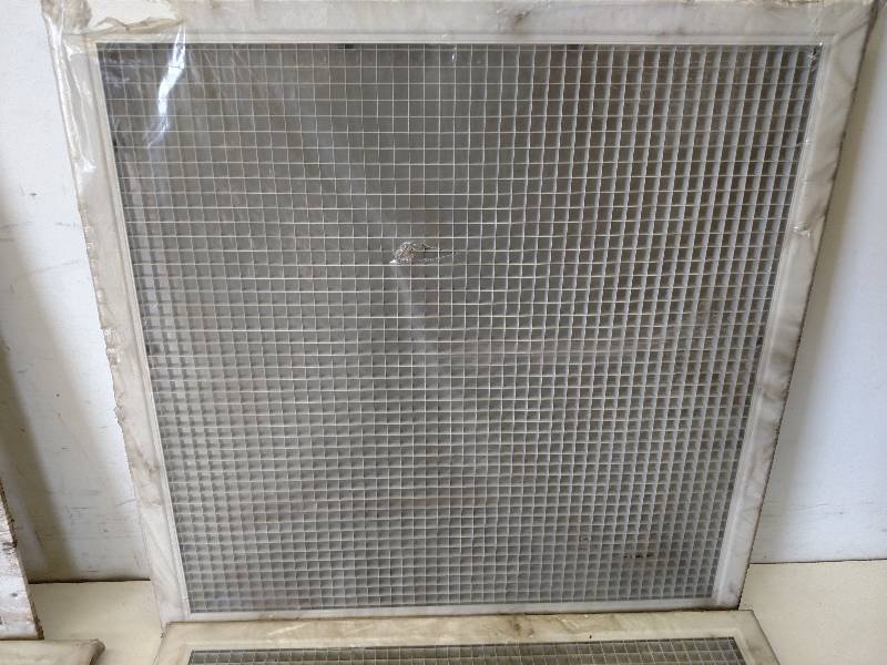 lot 159 image: (5) Aluminum Grills, (2) 26x26, (2)...