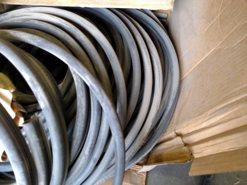 lot 173 image: Box of Weatherstrip...