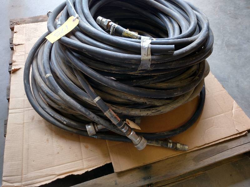lot 175 image: 58 Heater Hose with Stainless Ste...