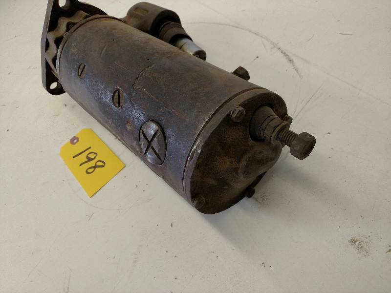 lot 198 image: 12 Volt Starter...