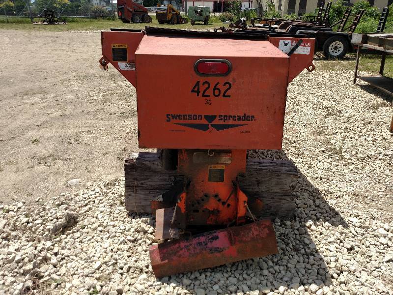 lot 9 image: Swenson Model 4262 3C Spreader, 8 ...