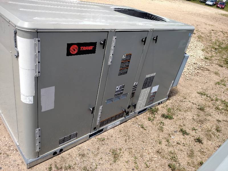 lot 10 image: Trane 10 Ton Rooftop Unit