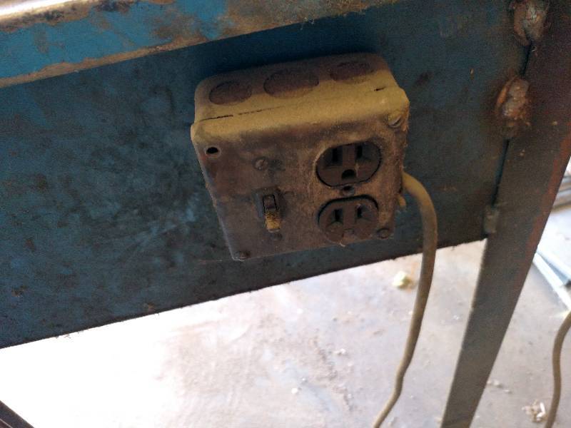 lot 36 image: Parts Washer, 32 x 22 ID, No Pump...