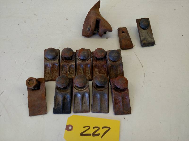 lot 227 image: Asstd Auger Teeth...