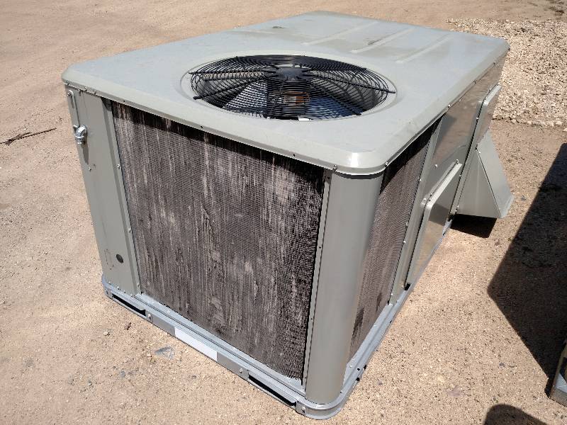 lot 13 image: Trane 3 Ton Rooftop Unit