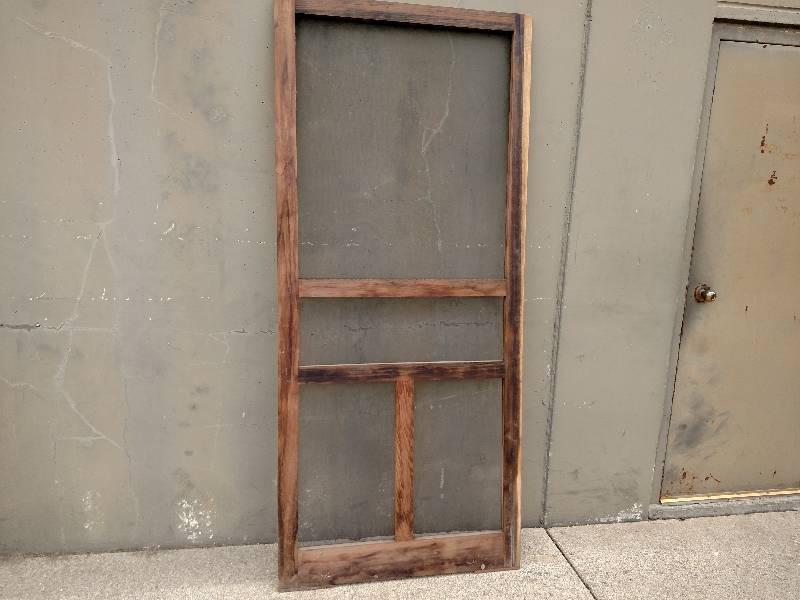 lot 258 image: Wooden Screen Door, 3-0