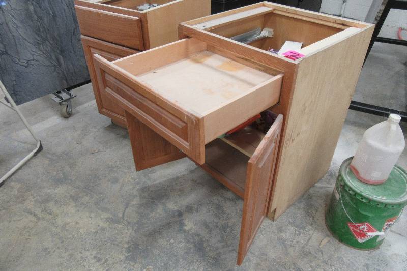 3 lower cabinet units.. Oak wood